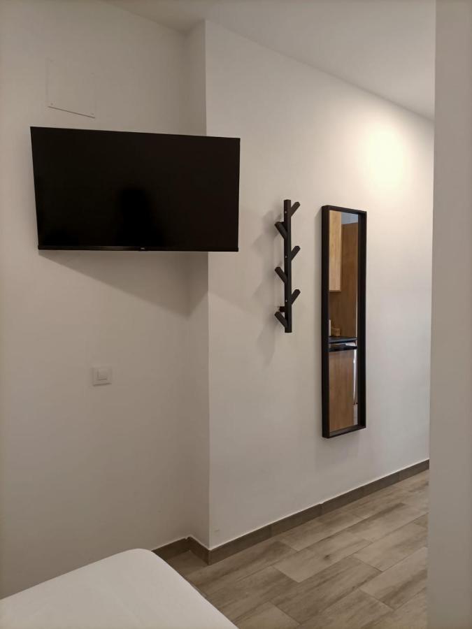 Apartamentos Jap Villaamil Madrid Eksteriør billede